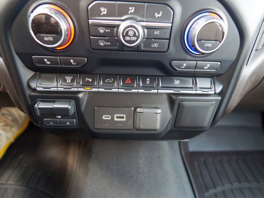 Used 2021 Chevrolet Silverado 2500 LT w/ All Star Edition AWD/4WD image 28