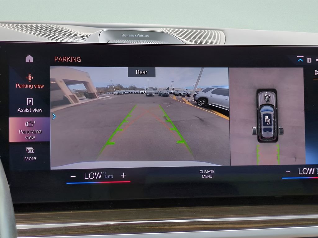 Used 2023 BMW X7 xDrive40i w/ Premium Package image 21