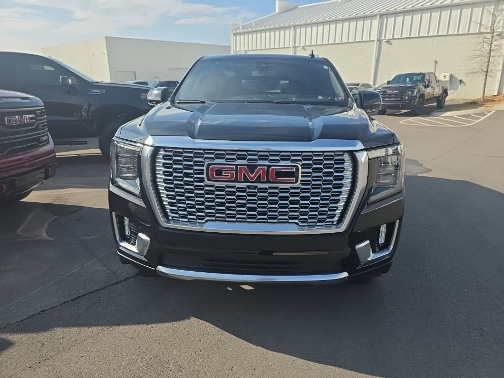 Used 2022 GMC Yukon Denali w/ Max Trailering Package image 3