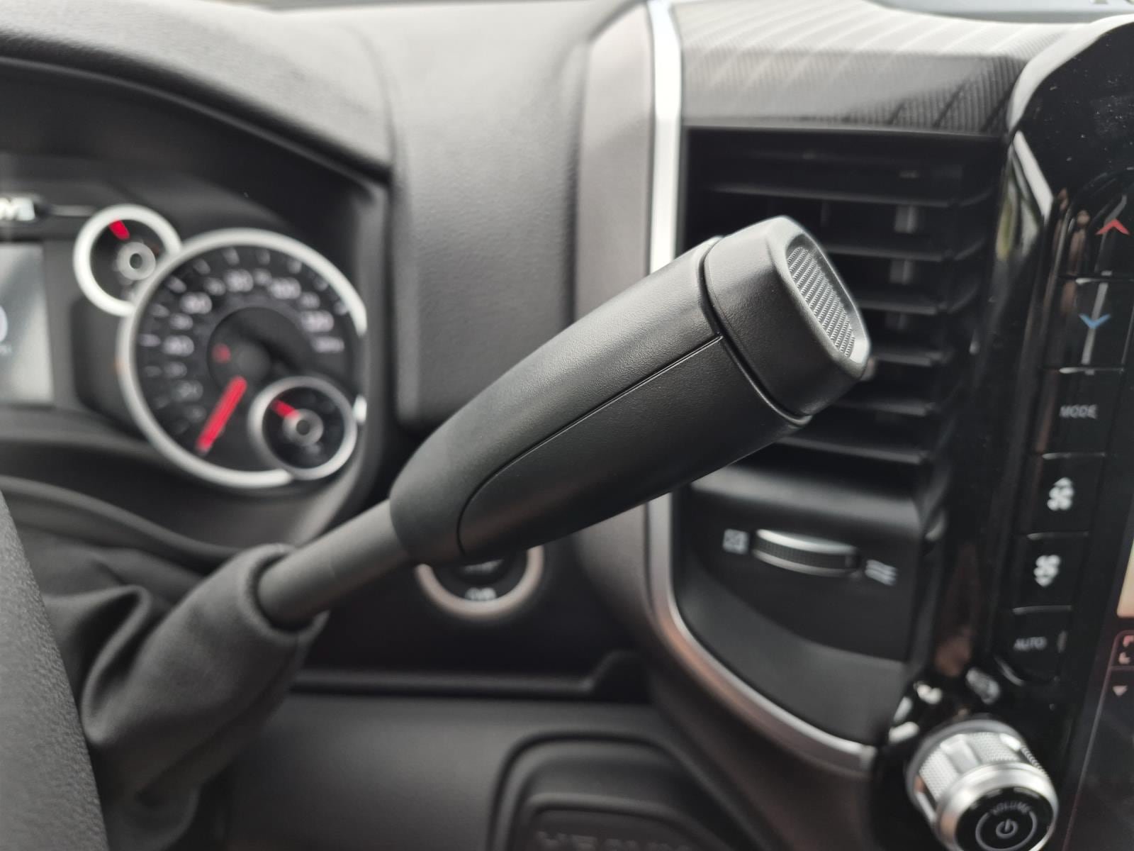 New 2026 RAM 3500 Lone Star AWD/4WD image 19