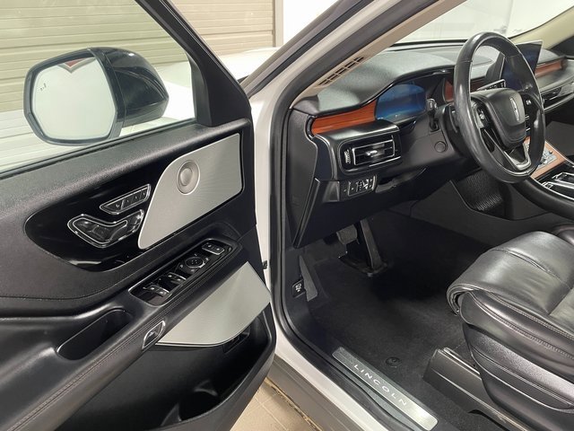 Used 2020 Lincoln Aviator Reserve w/ Equipment Group 201A image 10