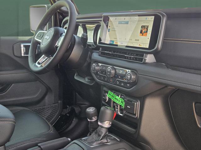 New 2026 Jeep Wrangler Unlimited Sahara AWD/4WD image 7