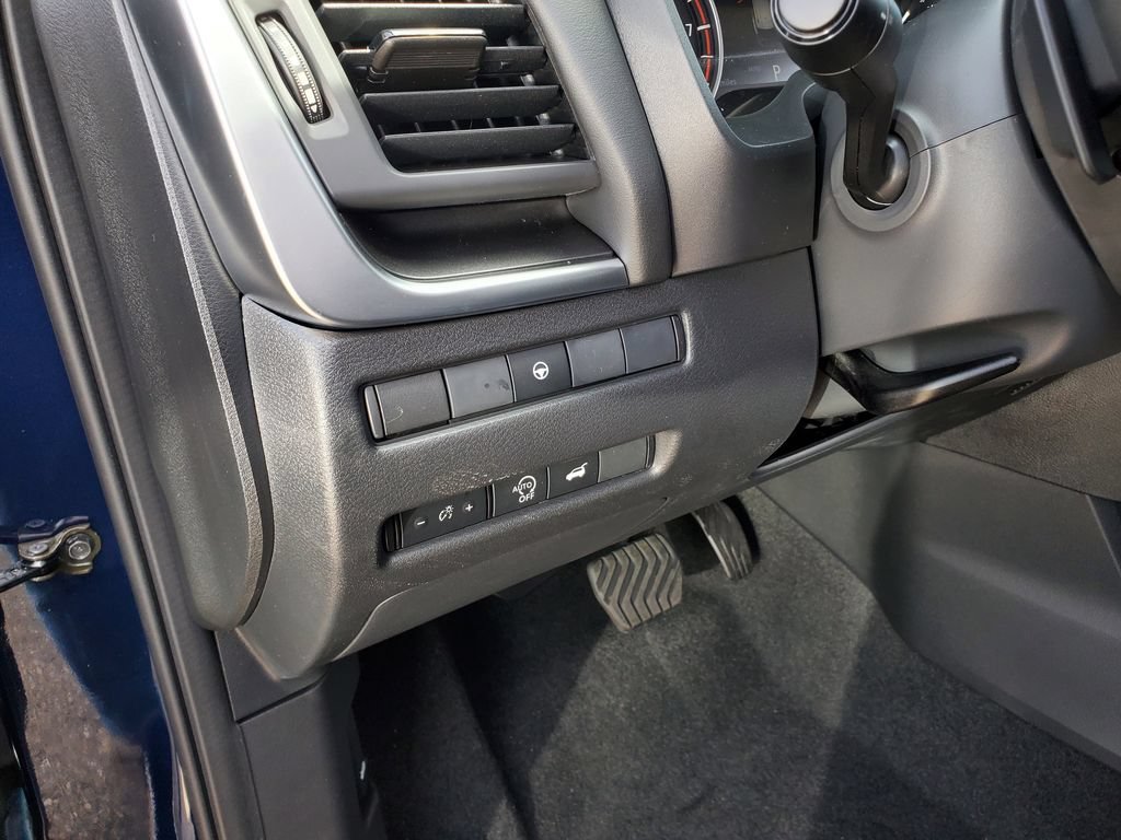 New 2026 Nissan Rogue SV AWD/4WD image 18