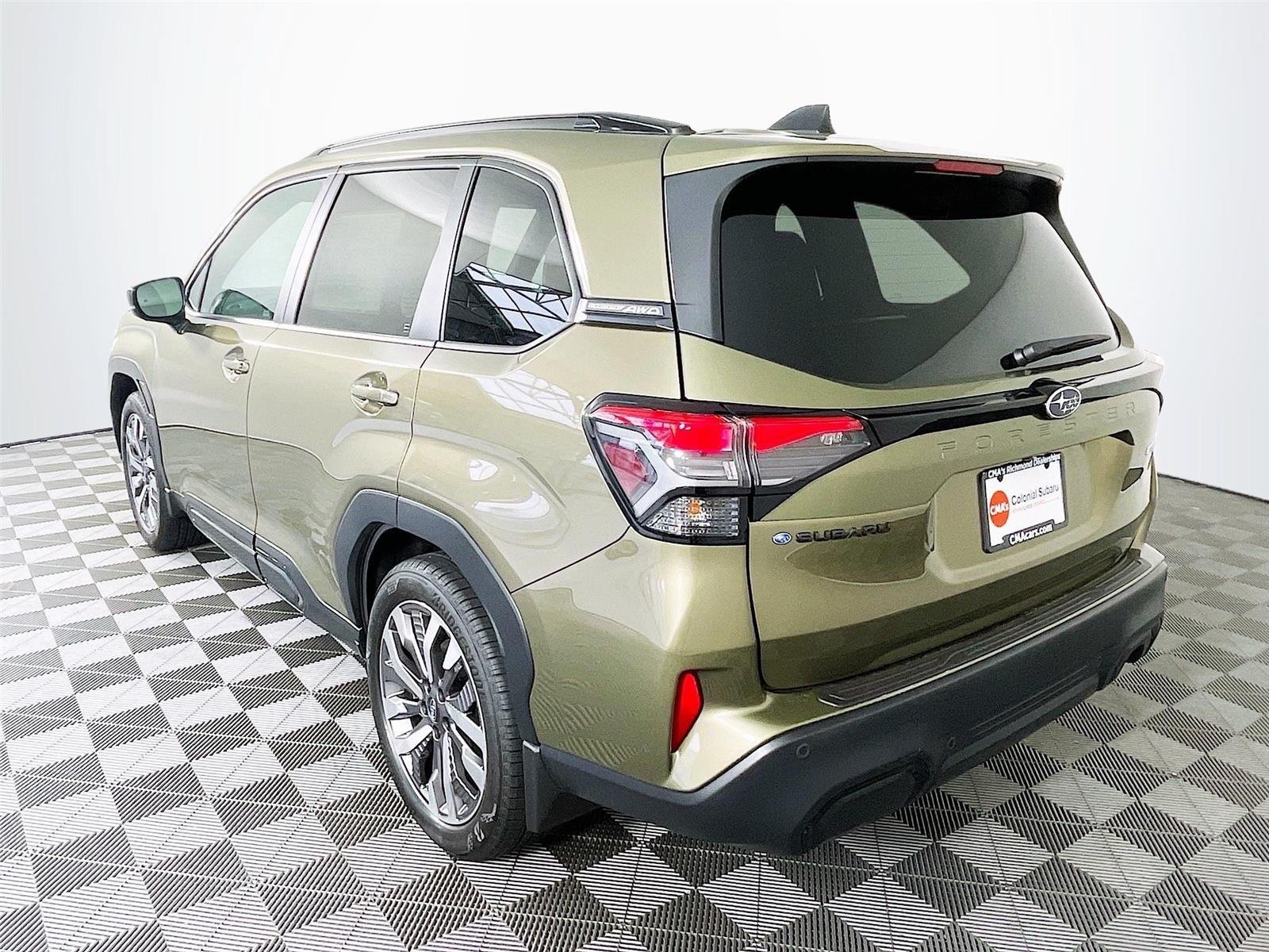 New 2026 Subaru Forester Touring AWD/4WD image 6