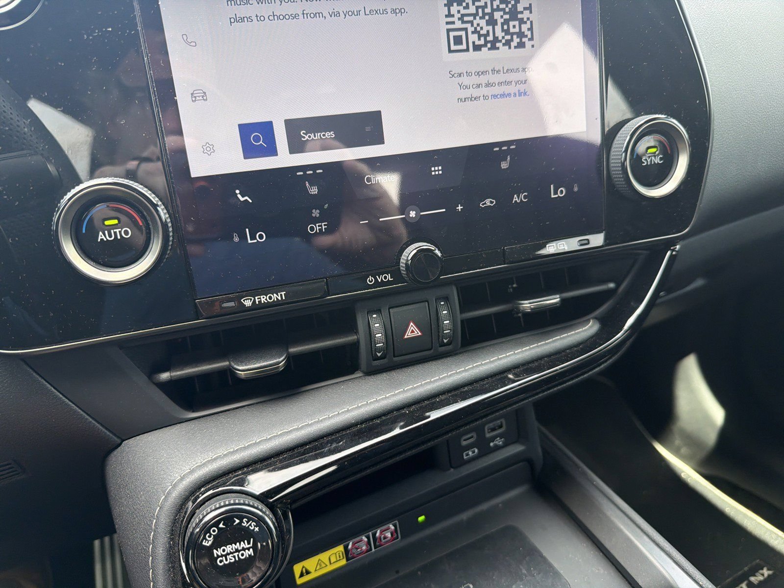 Used 2024 Lexus NX 350 F Sport AWD/4WD image 31