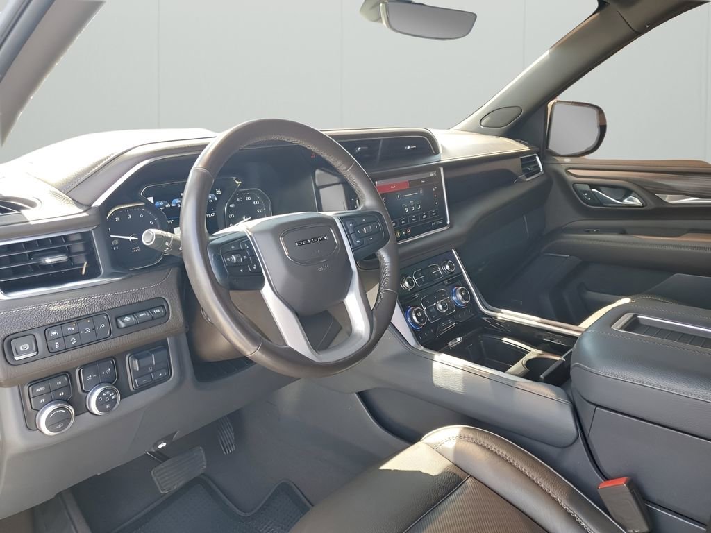 Used 2021 GMC Yukon Denali w/ Denali Ultimate Package image 31