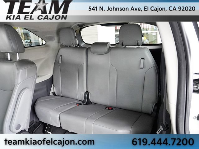 Used 2022 Toyota Sienna XLE w/ XLE Plus Package FWD image 19