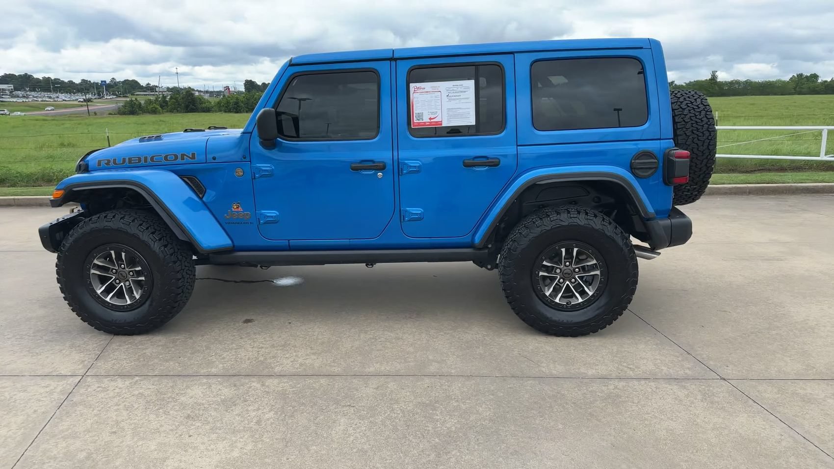 Used 2024 Jeep Wrangler Unlimited Rubicon 392 AWD/4WD image 6