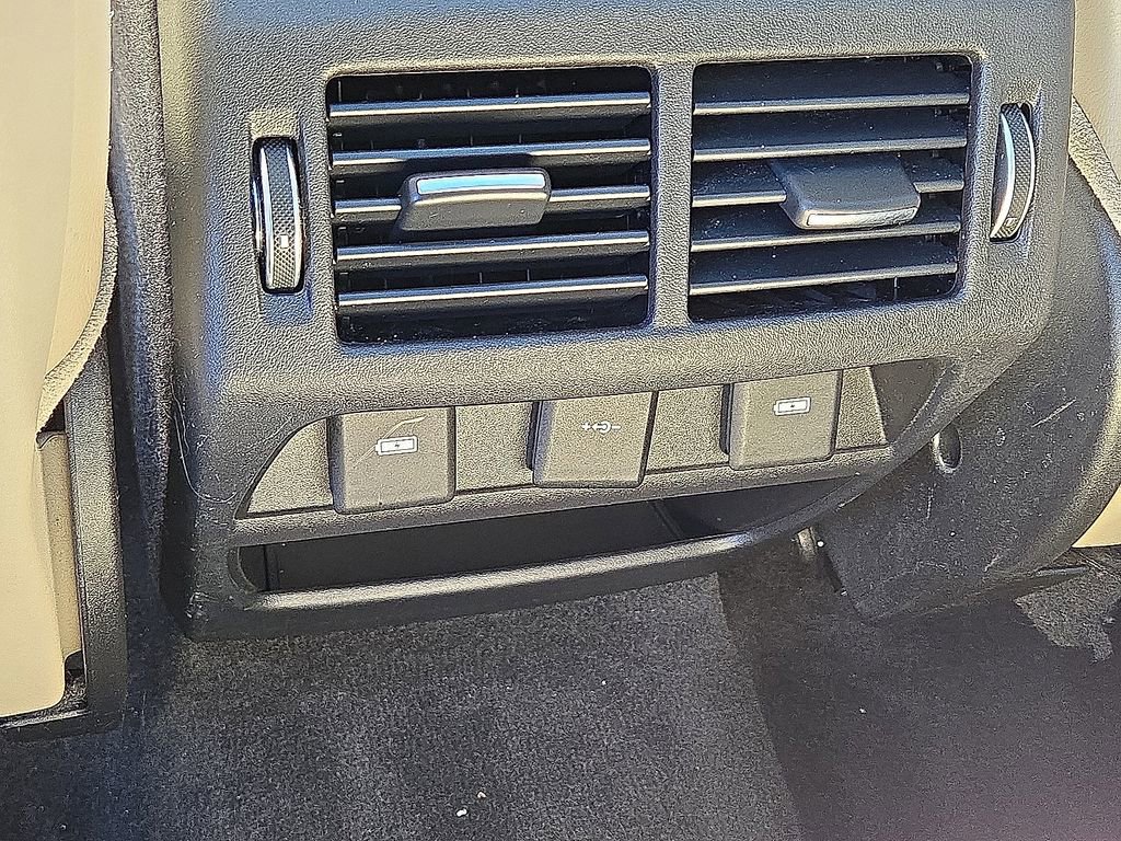 Used 2020 Land Rover Discovery Sport S image 29