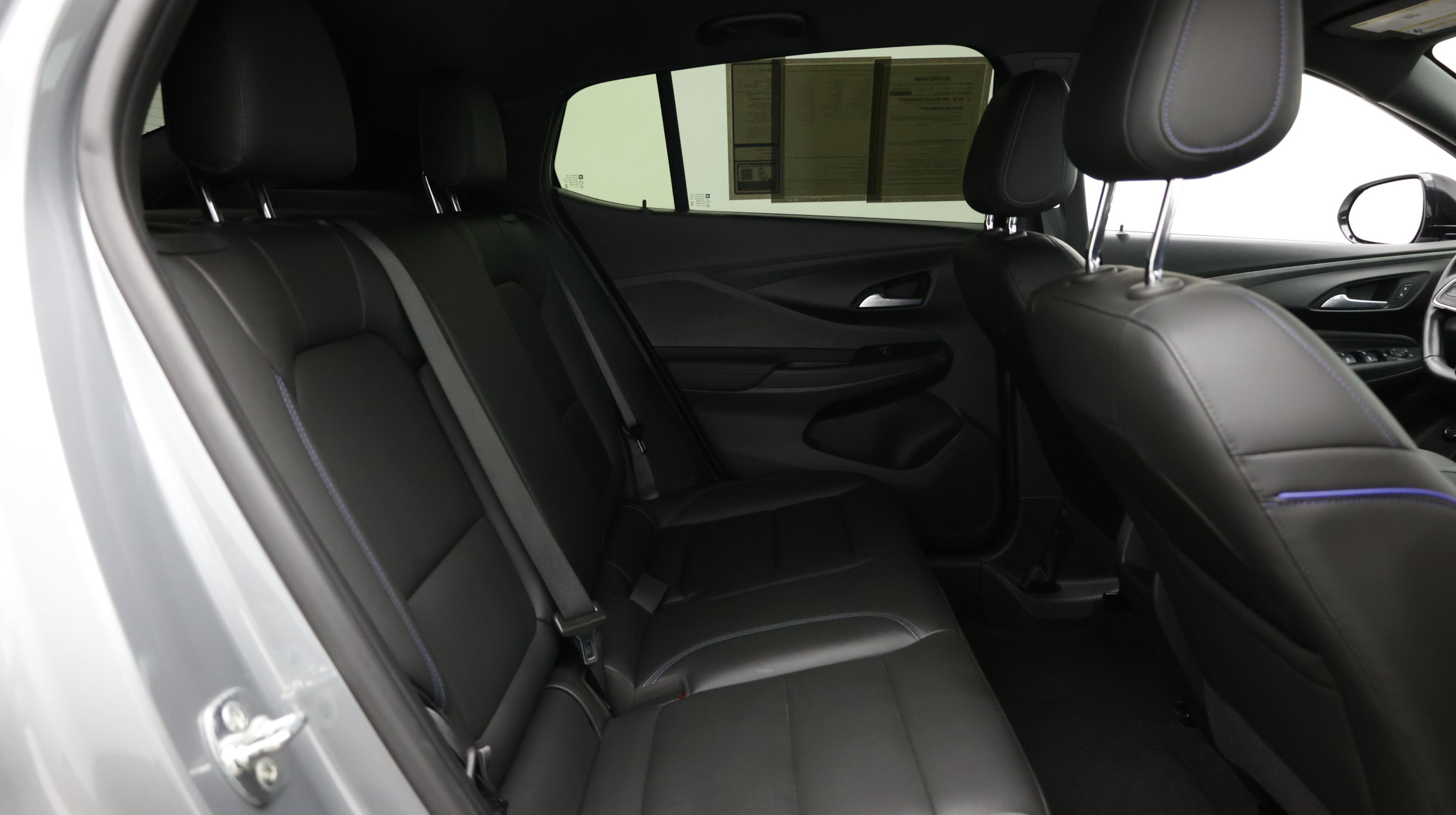 Used 2025 Buick Envista Sport Touring w/ Convenience I Package FWD image 36