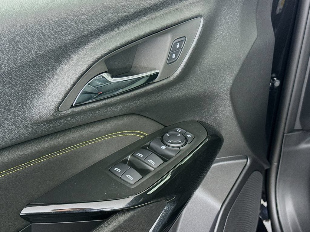 New 2026 Chevrolet Trax LT w/ Midnight Edition FWD image 19