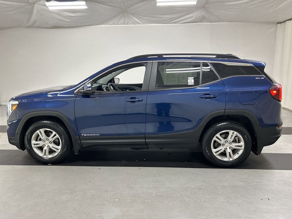Used 2022 GMC Terrain SLE w/ Driver Convenience Package AWD/4WD image 6