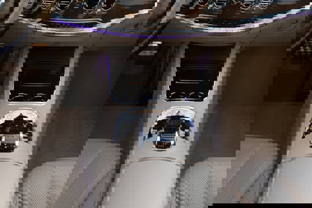 Used 2019 Mercedes-Benz S 560 4MATIC Sedan image 46