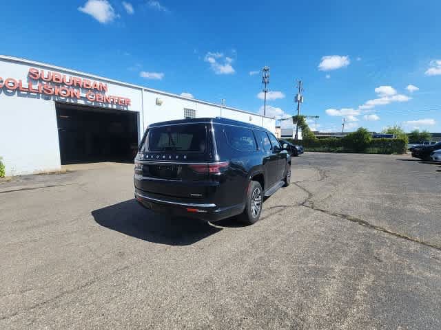 Certified 2024 Jeep Wagoneer L Series II w/ Flexible Seating Group AWD/4WD image 15