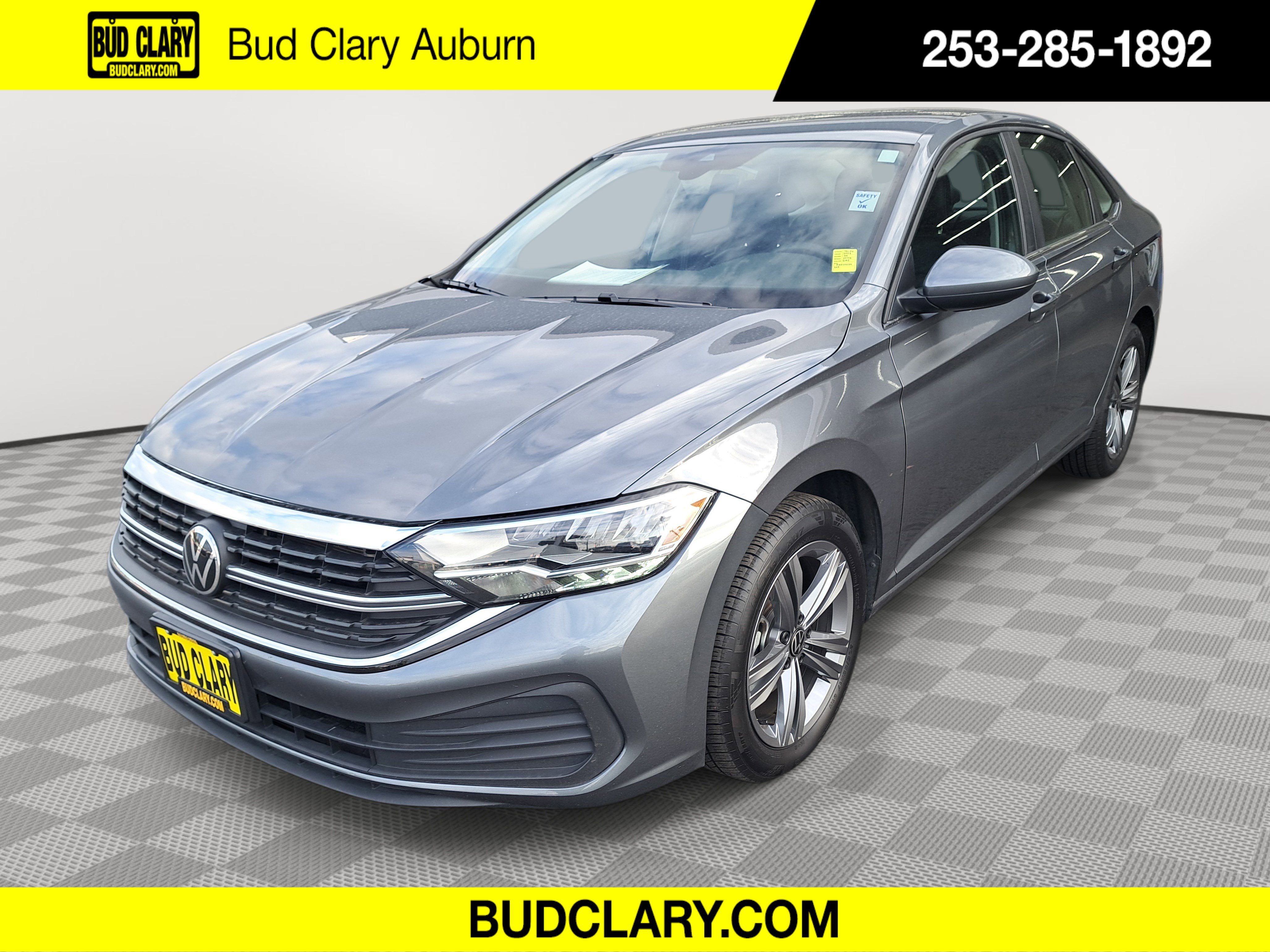 Used 2024 Volkswagen Jetta SE