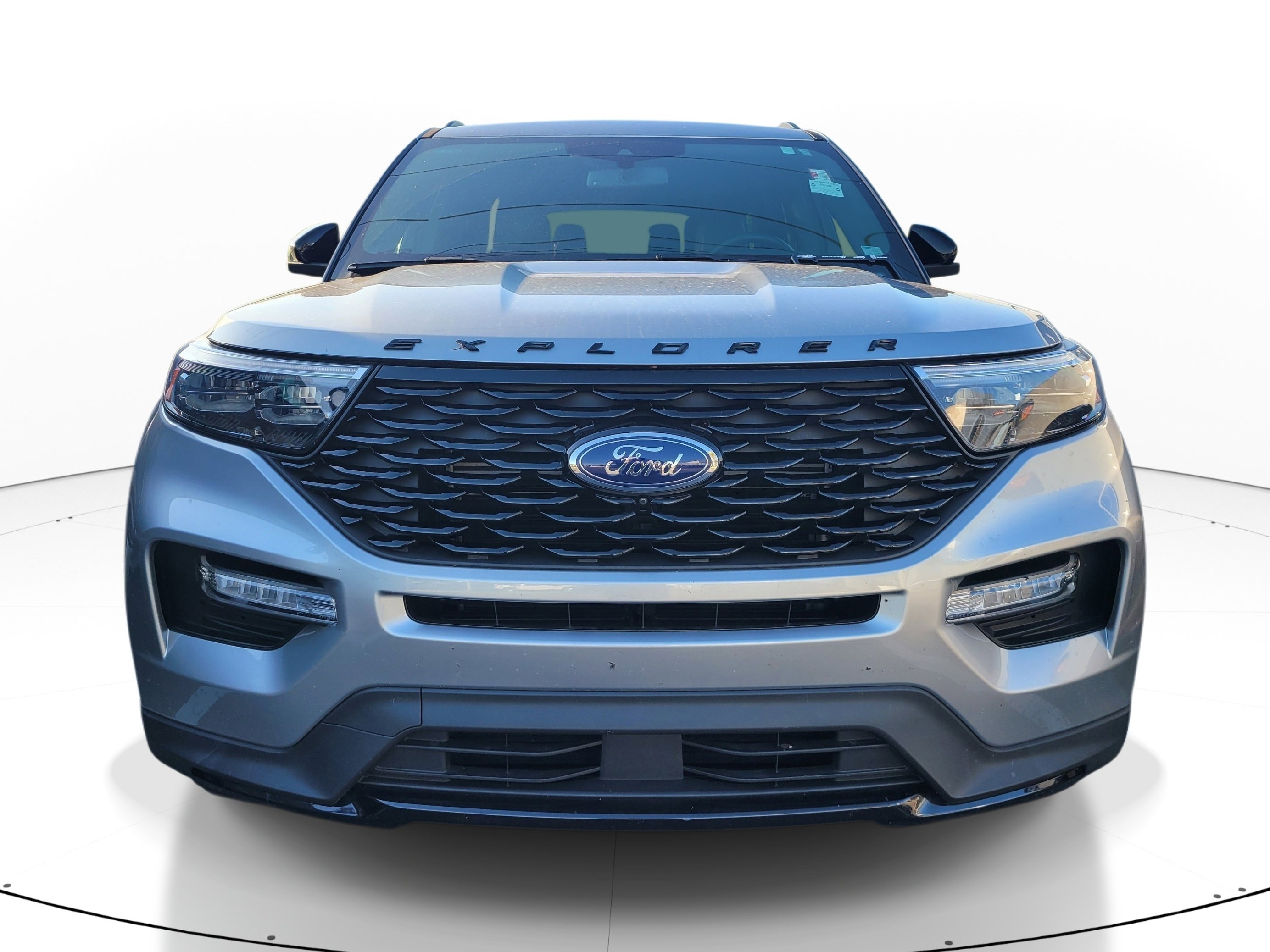 Used 2024 Ford Explorer ST-Line w/ Class IV Trailer Tow Package RWD image 2