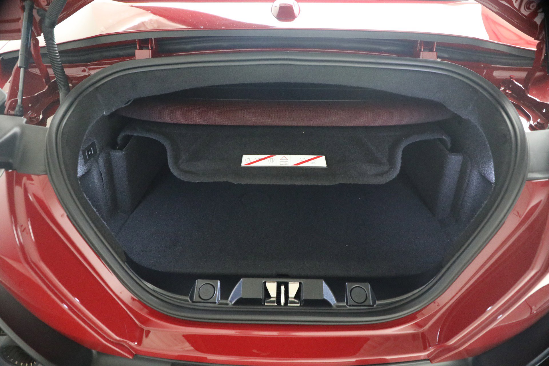 Certified 2025 Ferrari Roma Spider RWD image 42