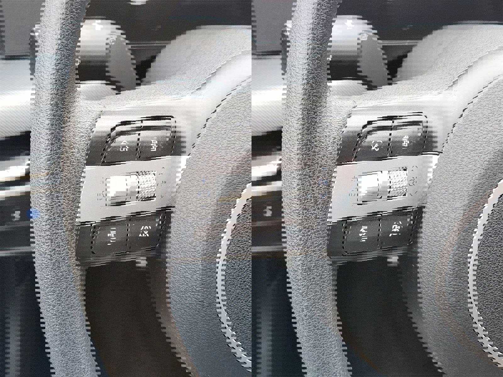 Used 2025 Hyundai Sonata SE image 27