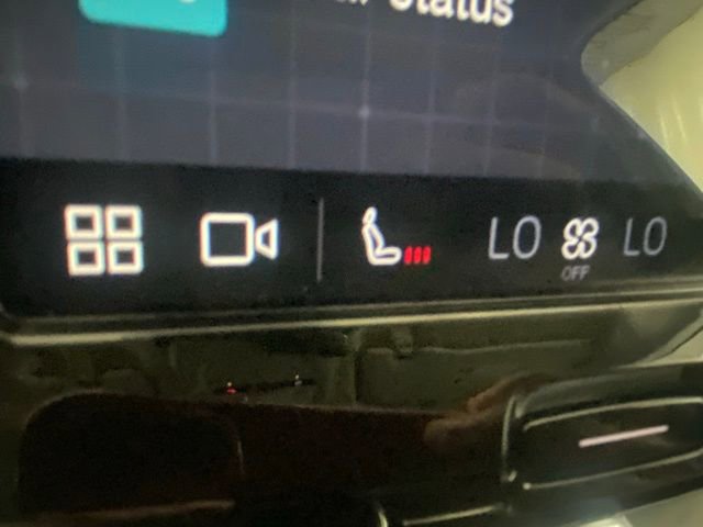 Certified 2025 Volvo XC60 B5 Core image 24