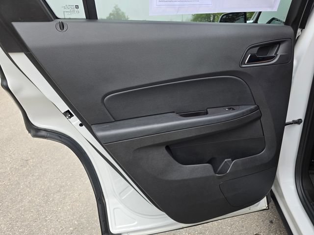Used 2017 GMC Terrain SLT w/ Open Road Package FWD image 29