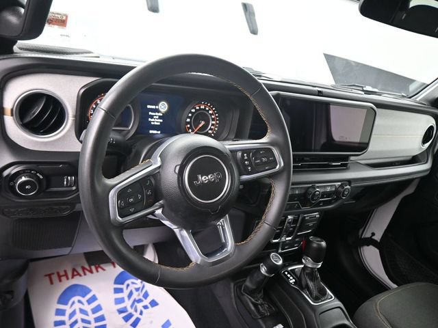 Used 2024 Jeep Wrangler Unlimited Sahara AWD/4WD image 28