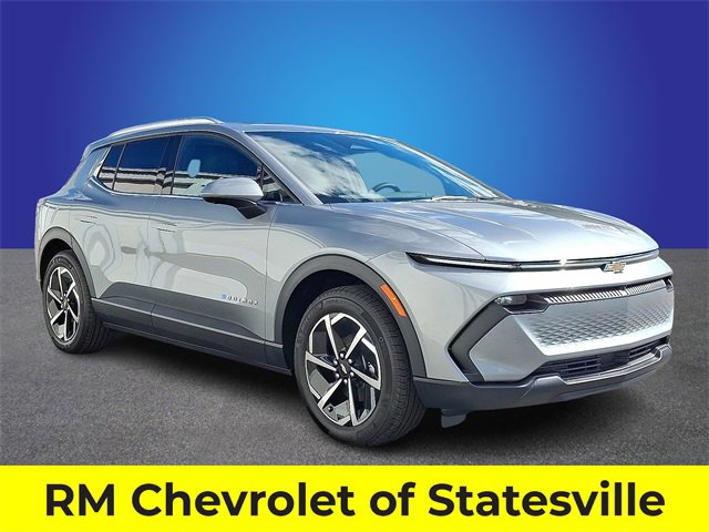 New 2026 Chevrolet Equinox EV LT image 2