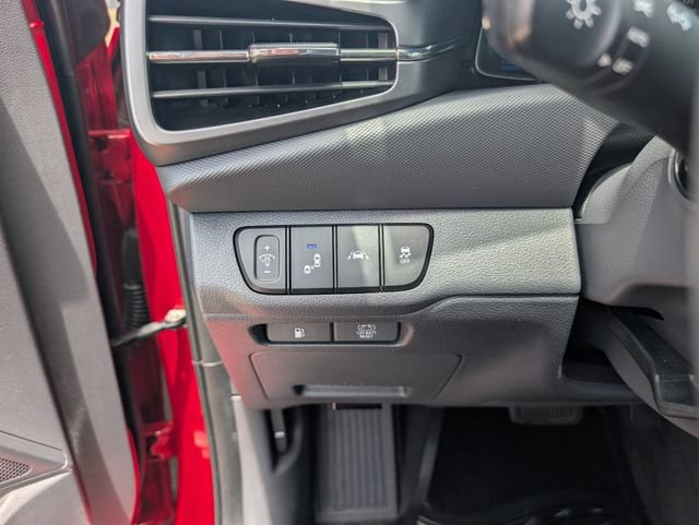 Used 2022 Hyundai Ioniq SE FWD image 11