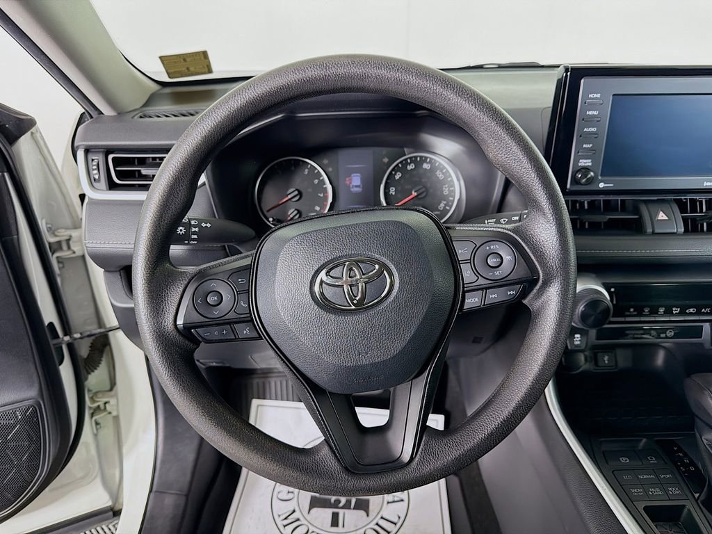 Used 2020 Toyota RAV4 LE w/ Carpet Mat Package image 13