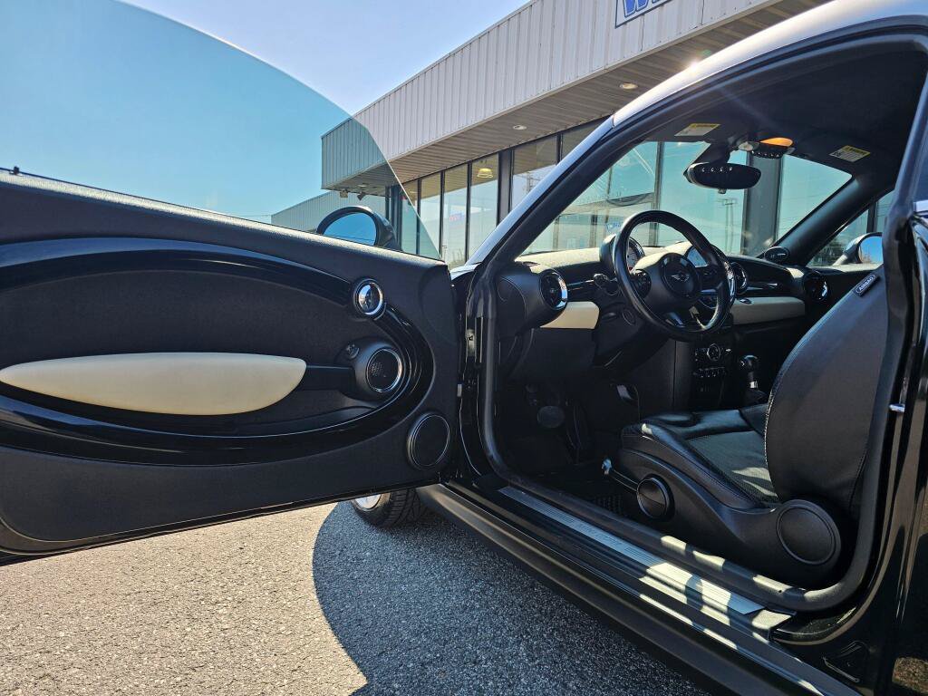 Used 2012 MINI Cooper Coupe FWD image 14