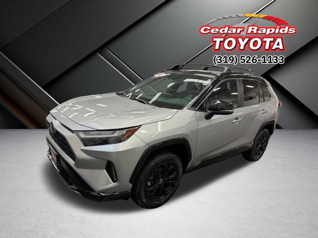 Used 2023 Toyota RAV4 XSE image 4