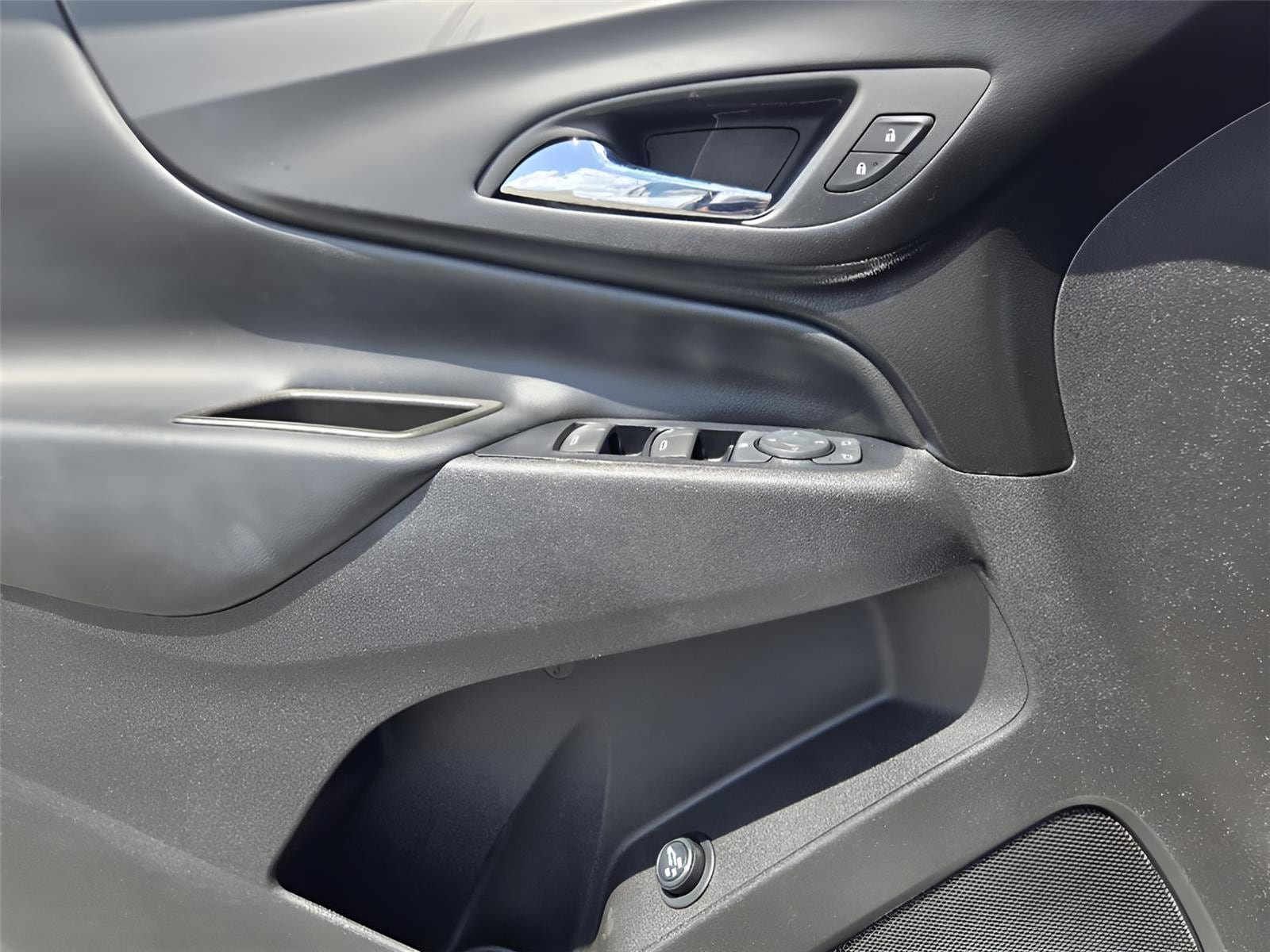 Used 2019 Chevrolet Equinox LT FWD image 21