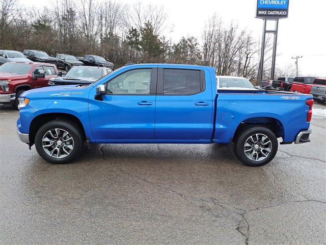 Used 2025 Chevrolet Silverado 1500 LT image 2