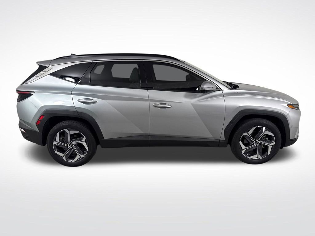Used 2022 Hyundai Tucson Limited AWD/4WD image 2
