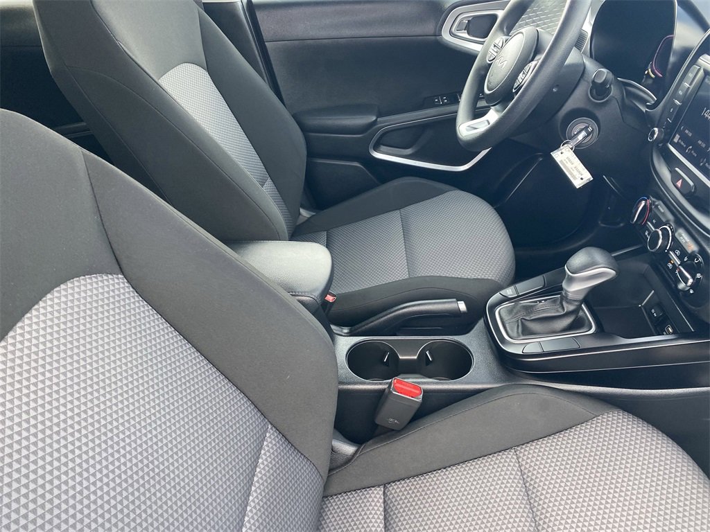 Used 2024 Kia Soul LX w/ Option Group 015 image 14