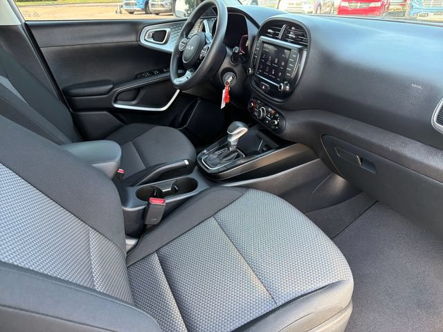 Certified 2024 Kia Soul LX w/ Option Group 015 FWD image 24