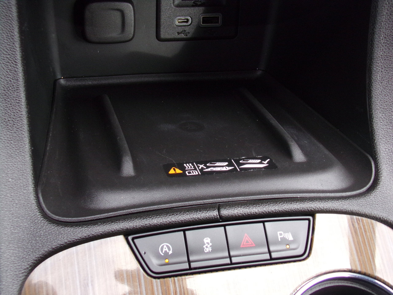 Used 2023 GMC Acadia SLE w/ Driver Convenience Package image 22