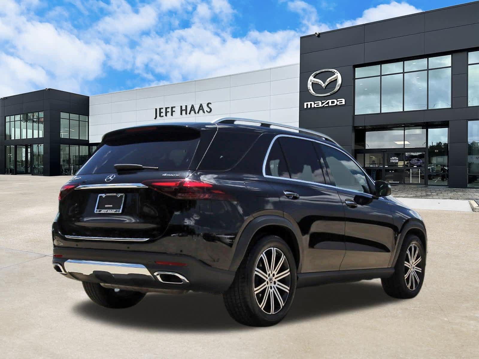 Used 2025 Mercedes-Benz GLE 350 4MATIC image 3