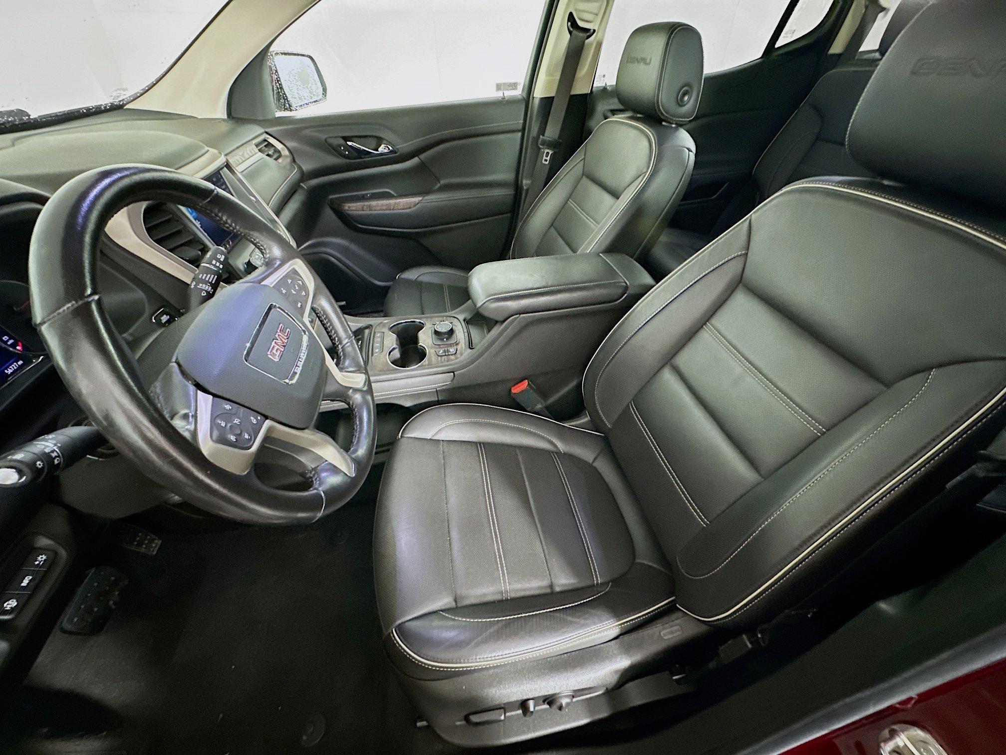 Used 2020 GMC Acadia Denali w/ Technology Package image 13