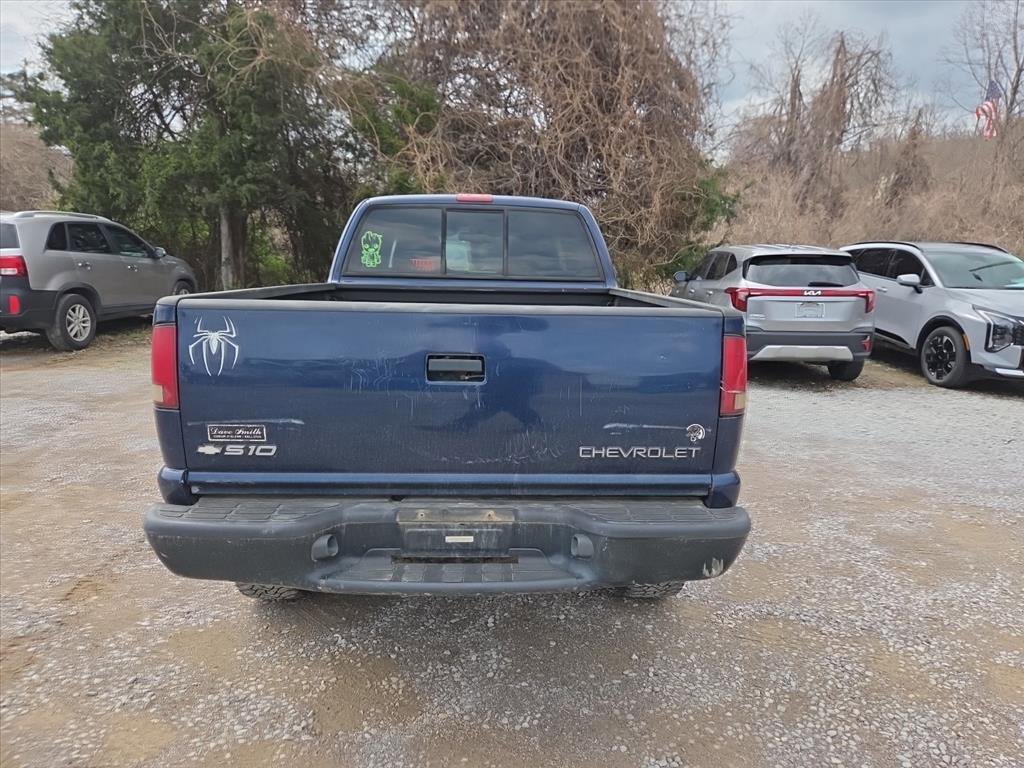 Used 2000 Chevrolet S10 Pickup LS w/ Preferred Equipment Group image 5