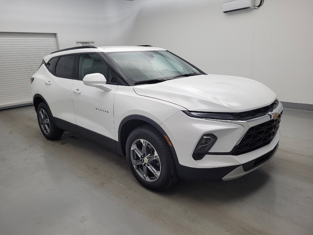 Used 2024 Chevrolet Blazer LT w/ Convenience Package FWD image 11