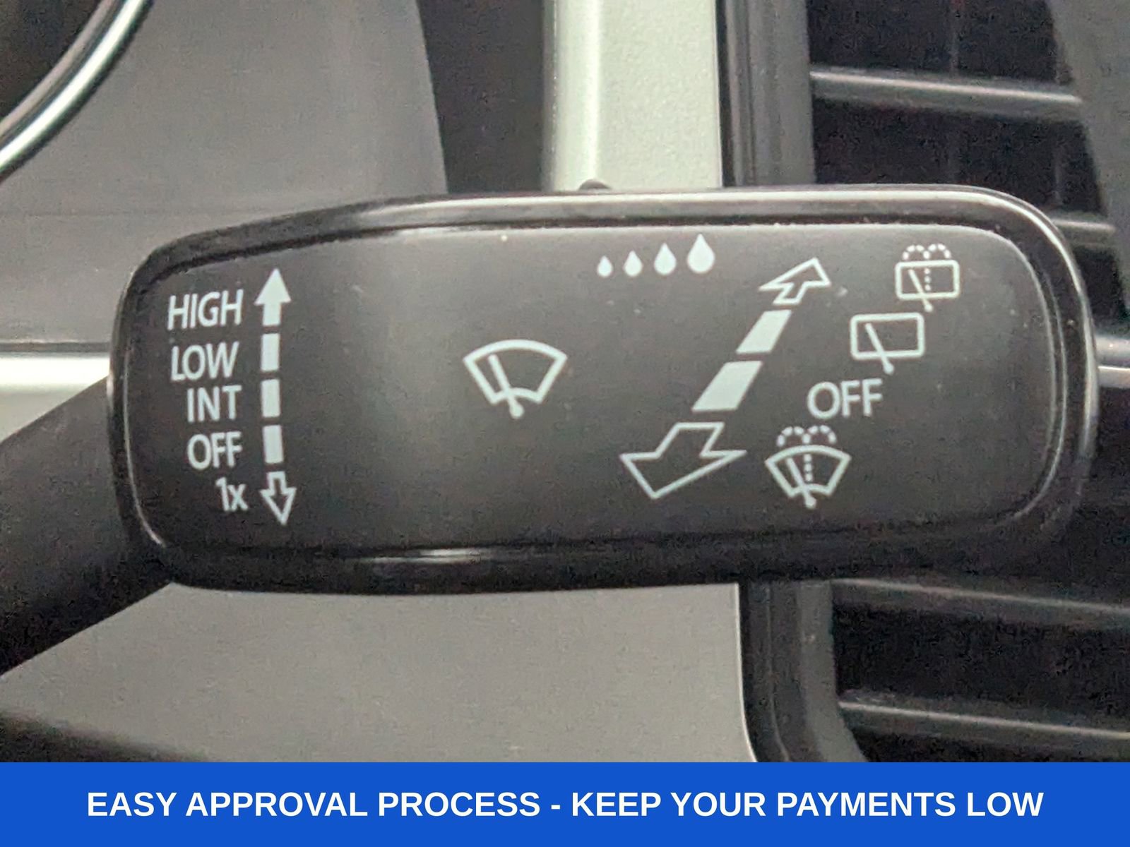 Used 2021 Volkswagen Atlas Cross Sport S image 39