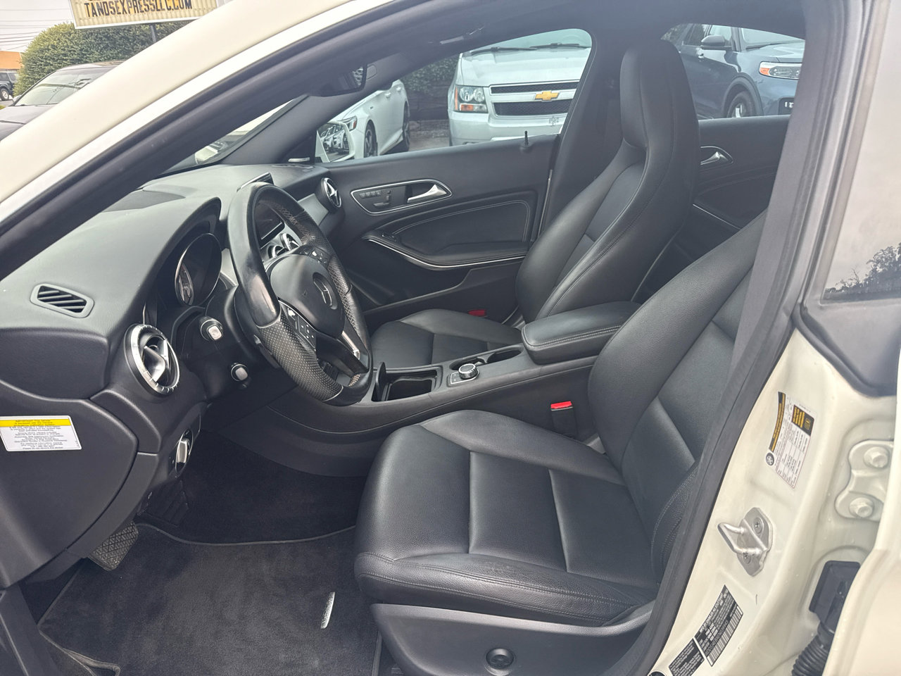 Used 2014 Mercedes-Benz CLA 250 image 4