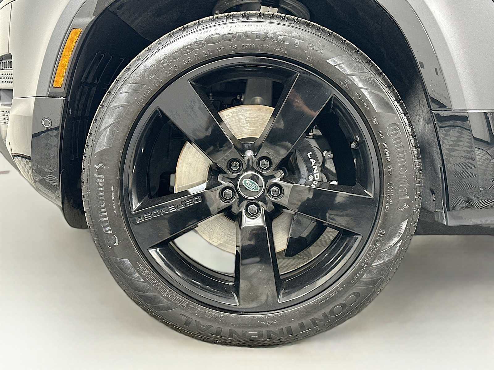 Used 2024 Land Rover Defender 90 Carpathian Edition image 31