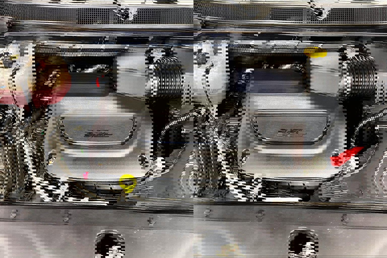 Used 2023 Chrysler Pacifica Touring-L image 9