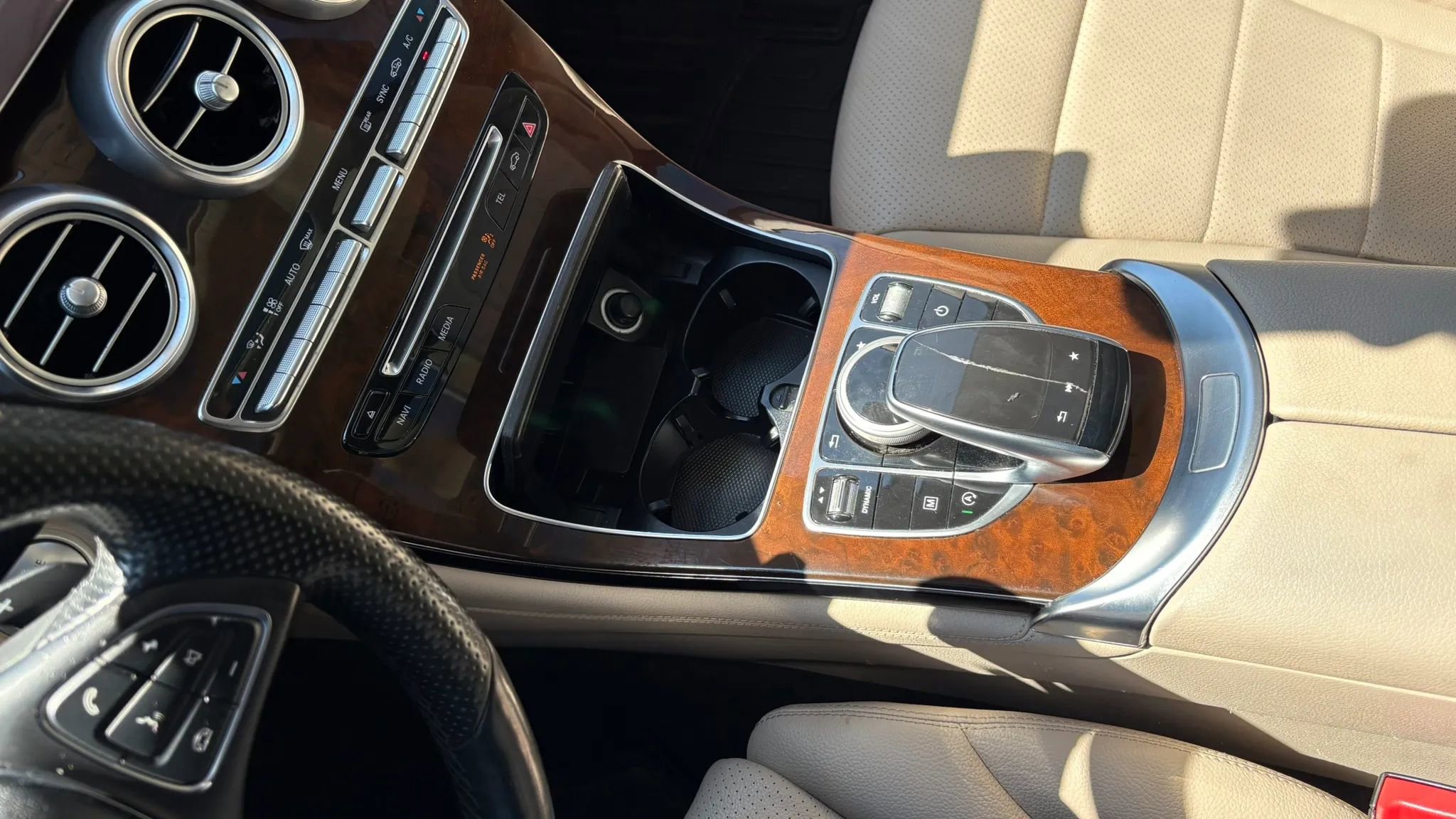 Used 2018 Mercedes-Benz GLC 300 4MATIC image 22