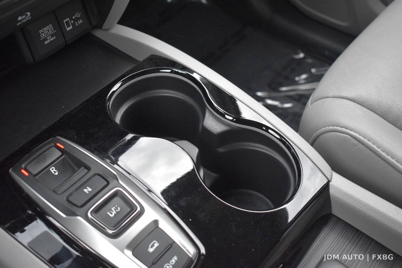 Used 2019 Honda Pilot Touring image 32
