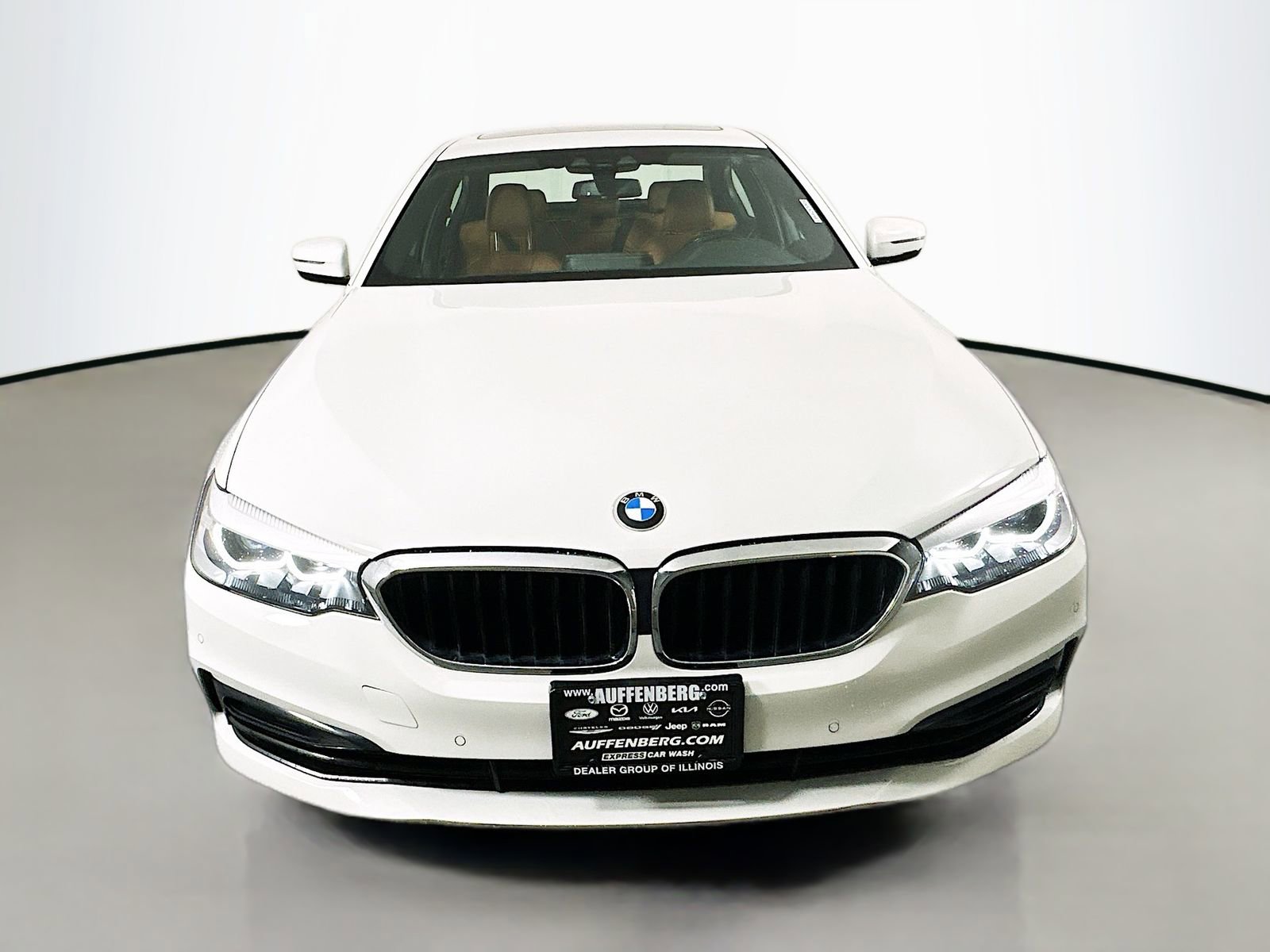 Used 2019 BMW 540i xDrive w/ Convenience Package AWD/4WD image 2