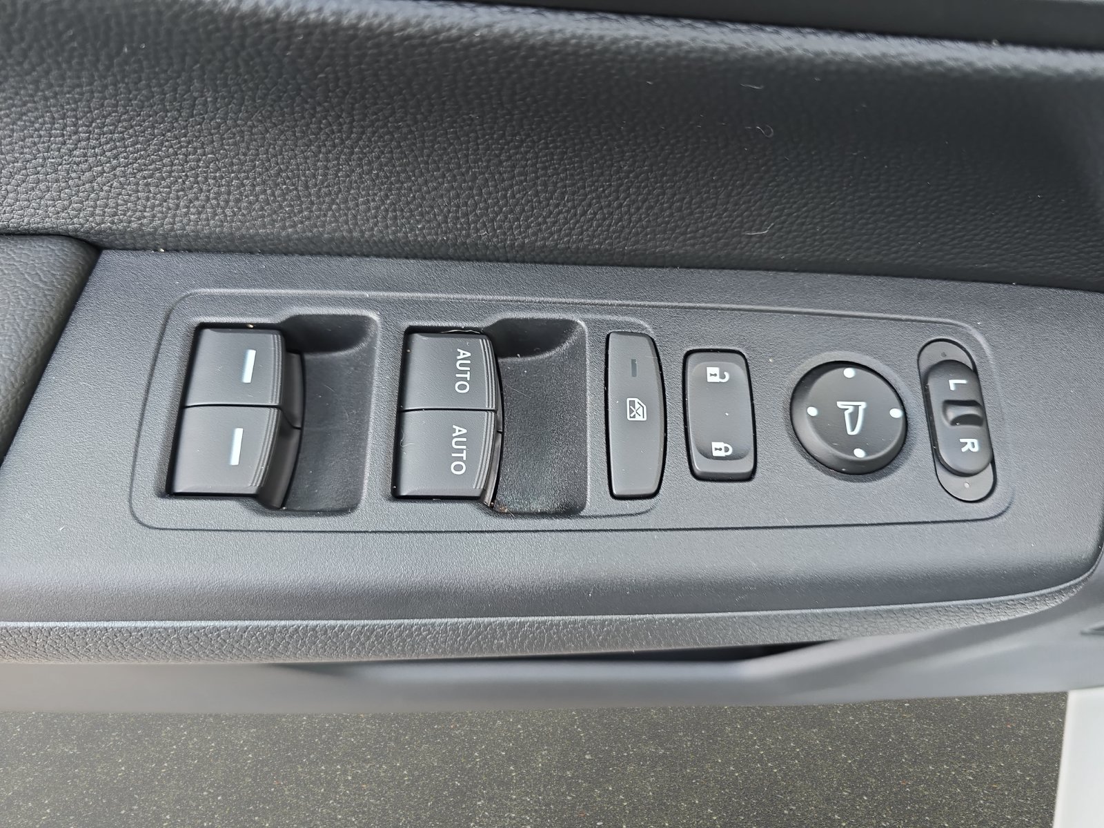 Certified 2024 Honda CR-V EX image 26
