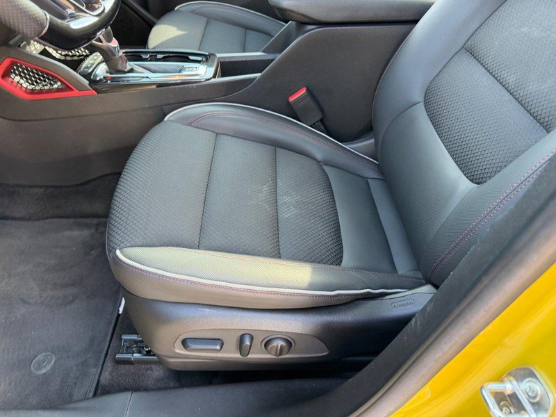 Used 2023 Chevrolet TrailBlazer RS w/ Sun and Liftgate Package FWD image 20