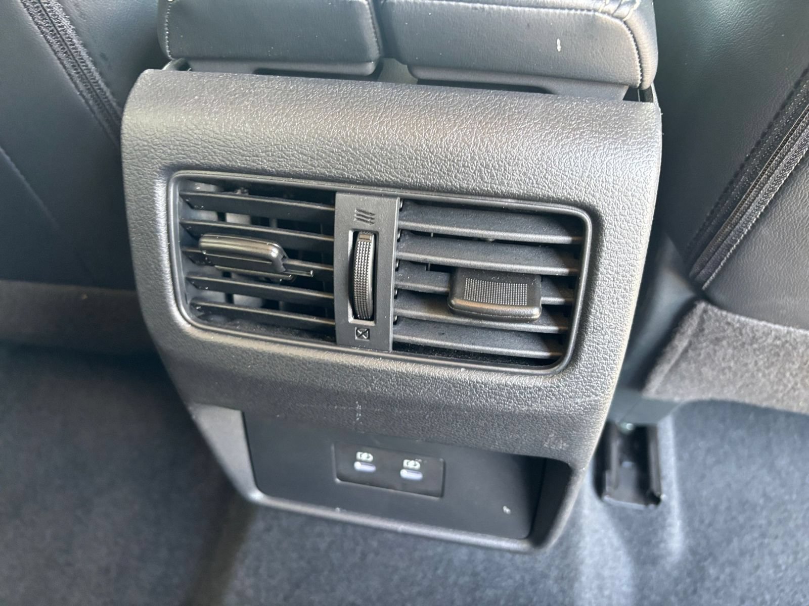 Used 2026 Nissan Rogue SL FWD image 25